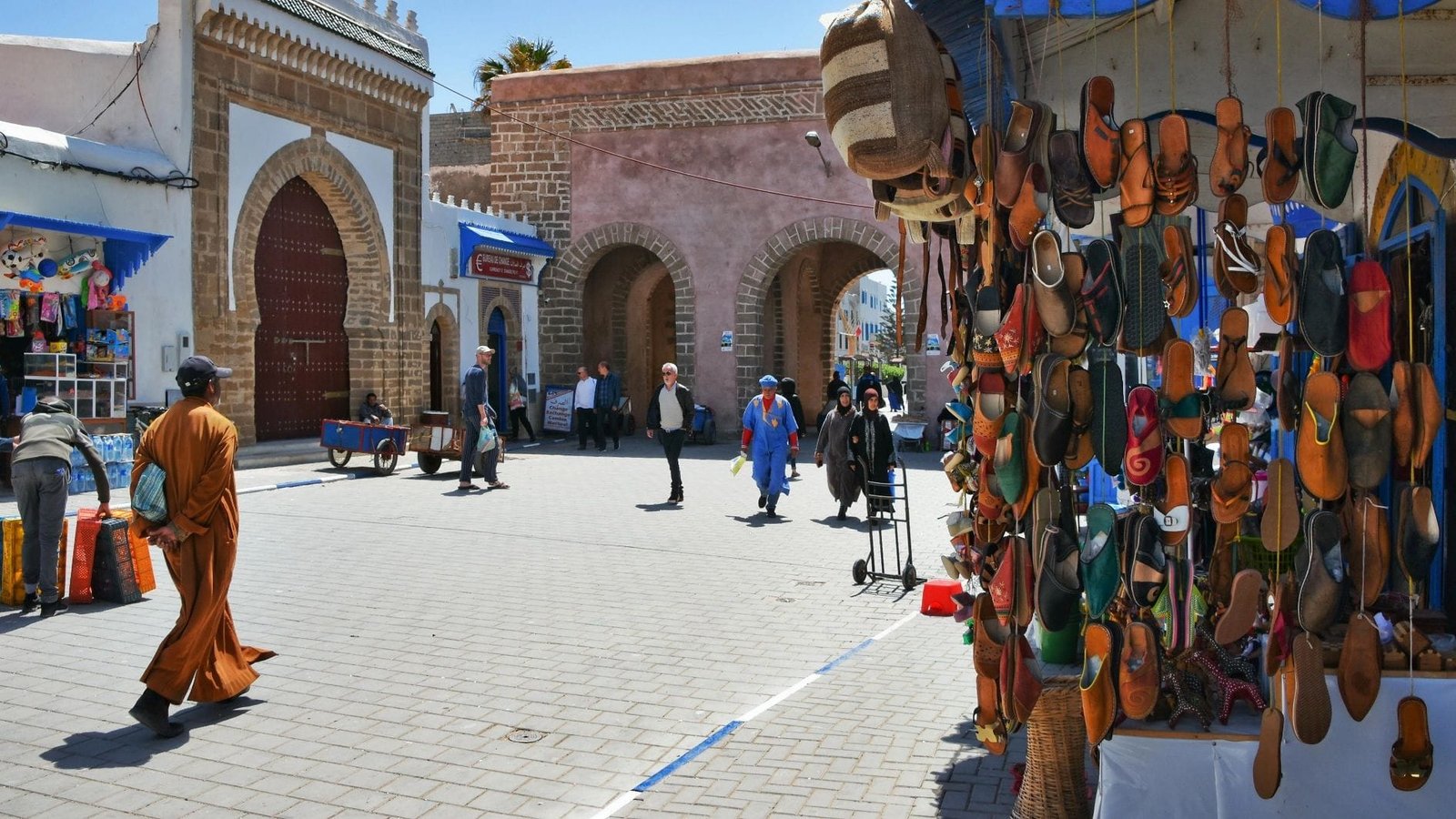 moroccan handicraft gifts souk