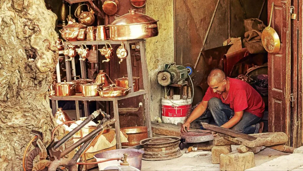 Moroccan Metalwork: A Mesmerizing Dance of Precision and Fire Moroccan metalwork