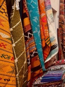 Identifying Authentic Moroccan Crafts: A Guide to Genuine Artistry Berber rugs are Authentic Moroccan Crafts