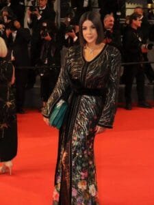Handmade Moroccan Kaftan: Where Silk Meets Magic Handmade Moroccan Kaftan runway