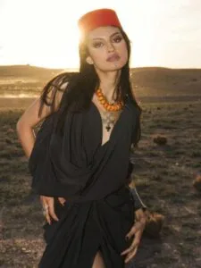 The Moroccan Fez Hat: Echoes of History, Touches of Art Moroccan fez hat fashion