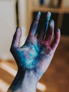 Understanding Artist and Artisan Differences: A Cultural Perspective Artist and artisan differences in rewards