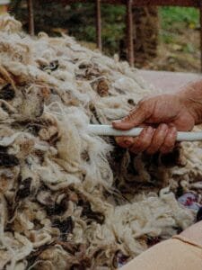How Do Artisans Bring the Moroccan Berber Rug to Life? Moroccan Berber Rug wool