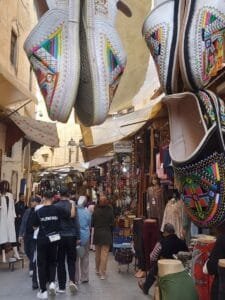 Discover the Best Handicrafts in Fez: Top 5 Spots to Visit Handicrafts in Fez mérinides