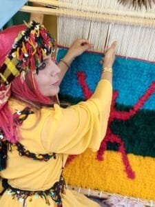 Five Ways a Moroccan Berber Woman Honors Handicrafts Daily Moroccan berber woman weaving