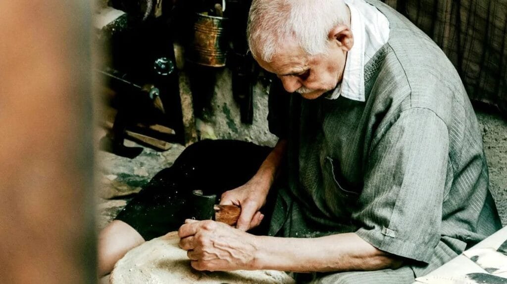 Endangered Moroccan Crafts: Will the Next Generation Keep Them Alive? Endangered Moroccan crafts old artisan